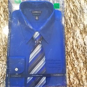 Men's classic fit dress shirt with tie